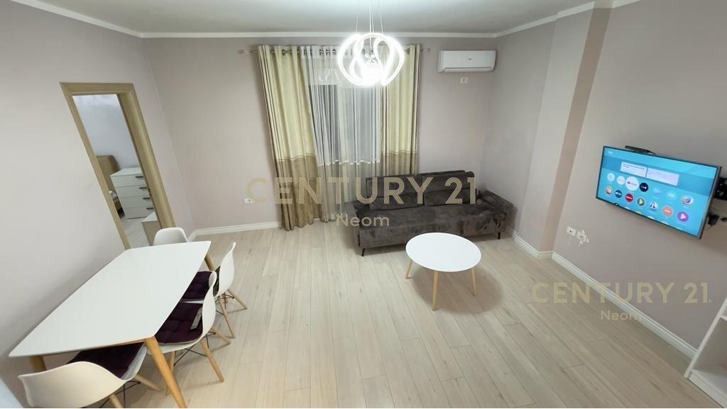 APARTAMENT ME QERA 1+1 TEK LIQENI THATE