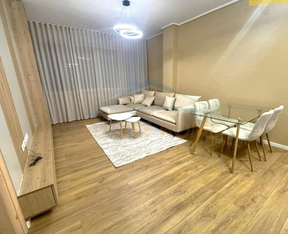 Shitet , Apartament 2+1 , Unaza e re