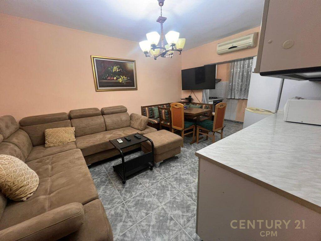 Affittiamo appartamento 2+1 in via Bardhyl! 630 € /Mese Superficie totale 70m2