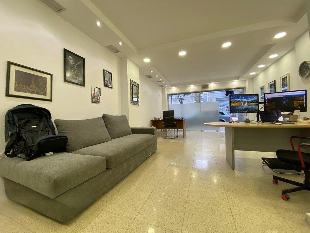 IN AFFITTO UNITA' COMMERCIALE DOPO LA FACOLTÀ DI SCIENZE 350 € /Mese