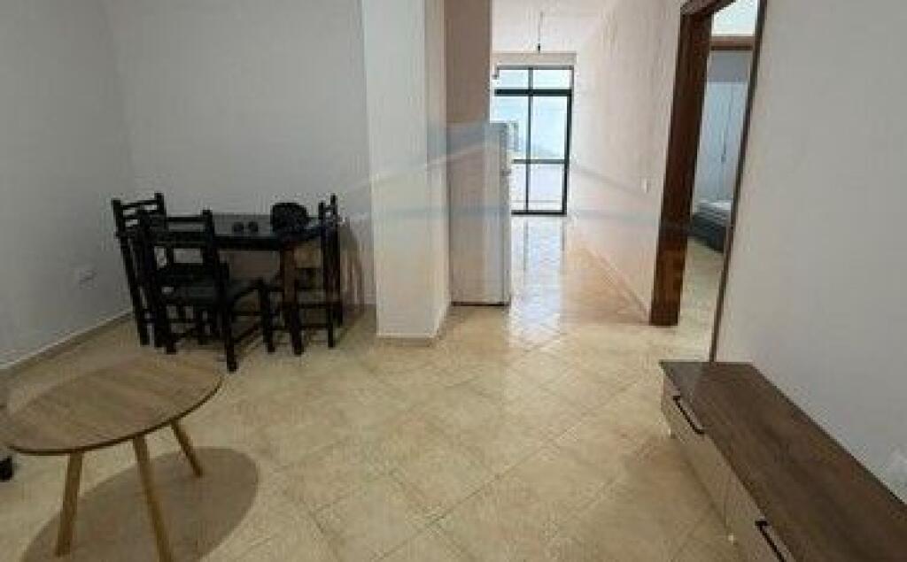 Qera, Apartament 2+1+2, Fresk