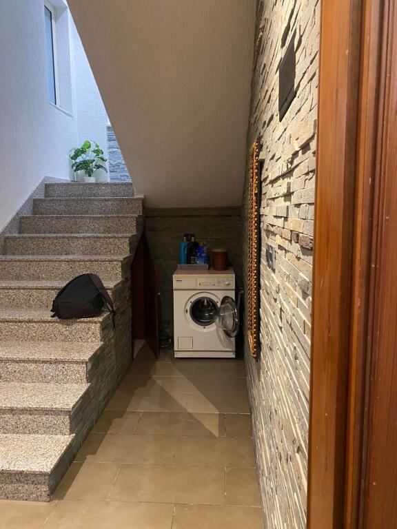 🏡 Jepet me Qira Apartament 2+1 – Selitë e Vogël