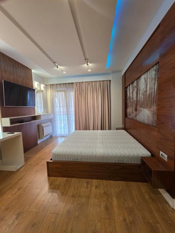 JEPET ME QERA APARTAMENT 1+1 TEK ISHA PRKU, RRUGA NDRE MJEDA