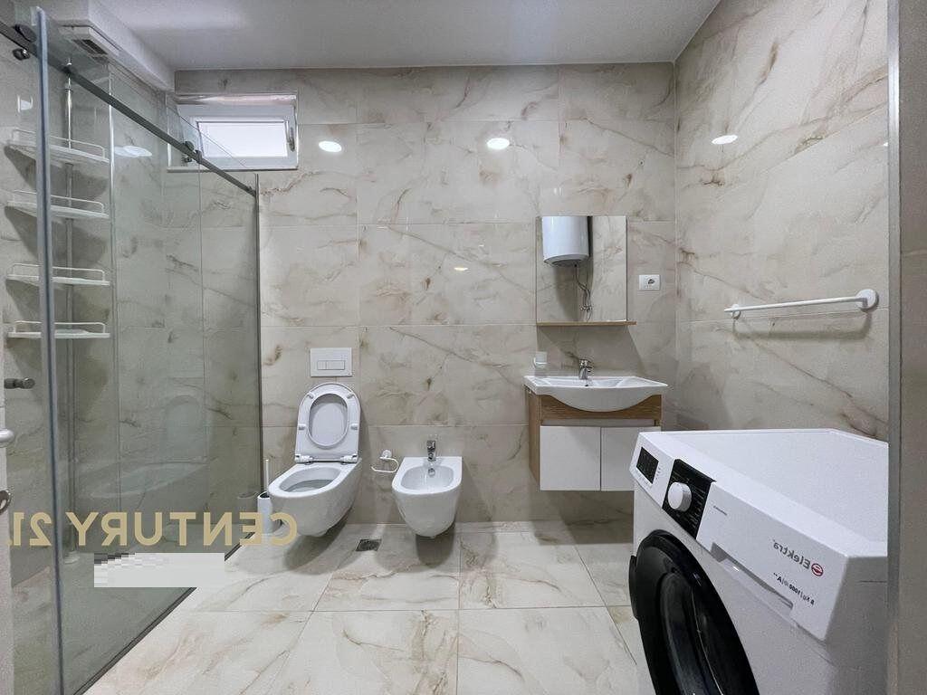 APARTMENT FOR RENT 2+1+2+PARKING SPOT AT THE BOTANICAL GARDEN!