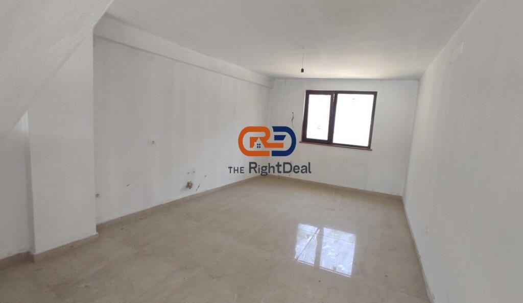 Al Giardino Botanico, Duplex In Vendita Con Spazi Ampi E Orientamento Perfetto !!!