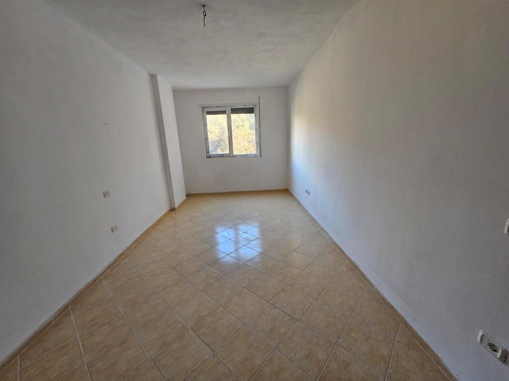 SHITET APARTAMENT 2+1 – SHKËMBI I KAVAJËS