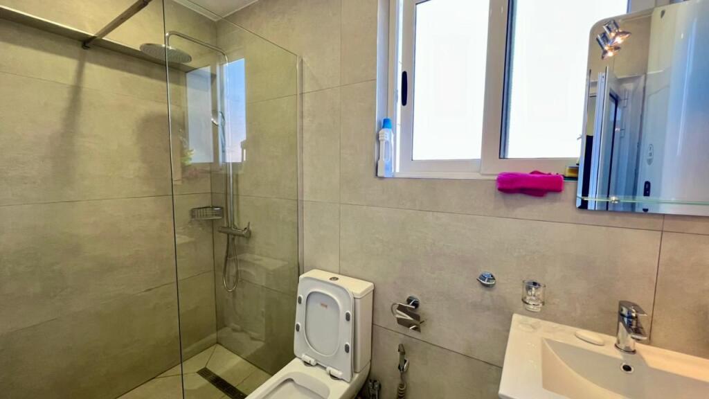 Me Qera : 2+1📍Selvi(Shkolla Servete Maci) - 65,000 Lek - S.72m² - 100% e Re e Sapo Investuar✨ || Dy hapa Larg nga Qendra