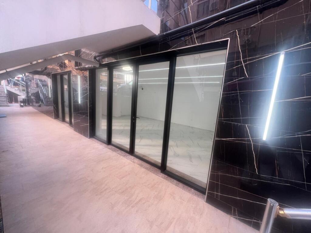 SHITET AMBIENT BIZNESI – PLAZH, DURRËS