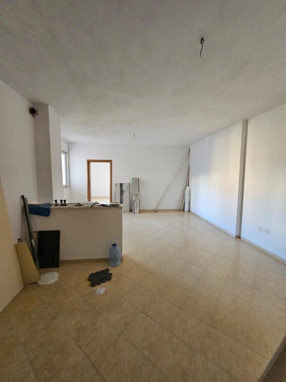 SHITET APARTAMENT 2+1 – SHKËMBI I KAVAJËS