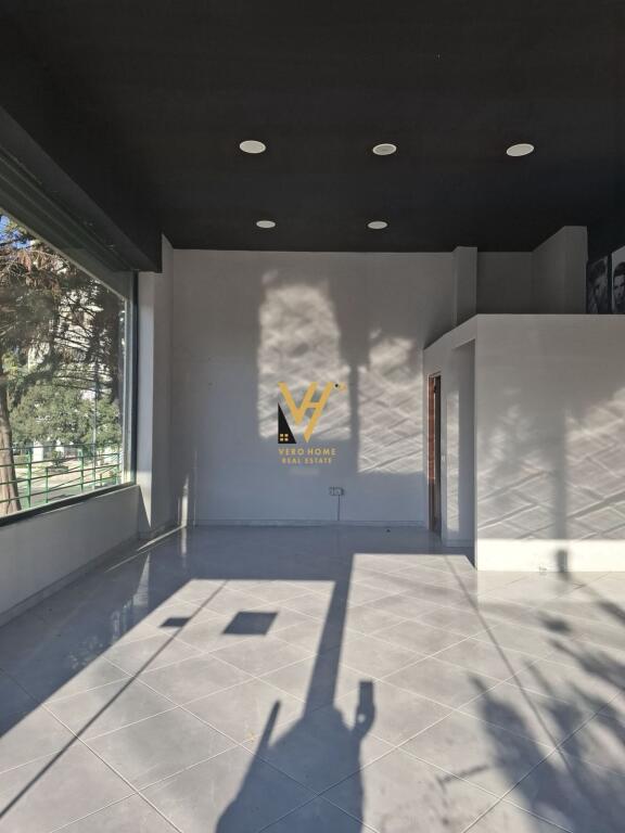 JEPET DYQAN 64 M2 ME QIRA NE YZBERISHT 70.000 LEKE