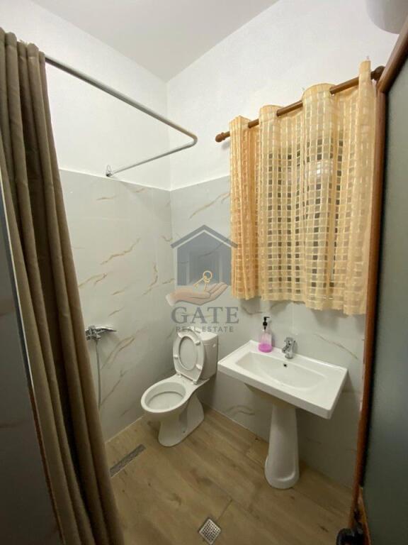 Jepet me Qira Kati i Parë i një Vile Ne Ish Kenet Durres