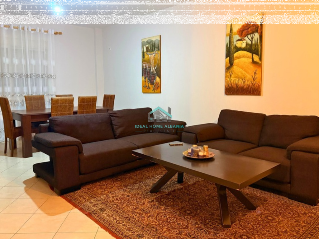 Apartament 2+1 per Shitje Transballkanike Vlore.