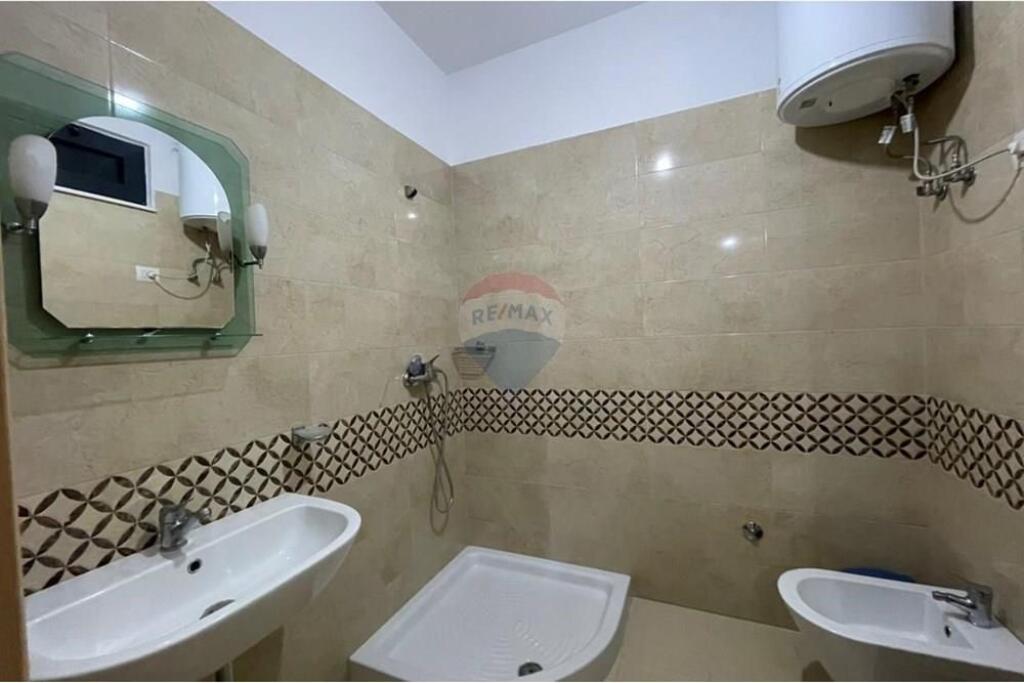 Apartament - Për Shitje - Rruga Aleksandër Moisiu, Tiranë(ID: 530471009-181)