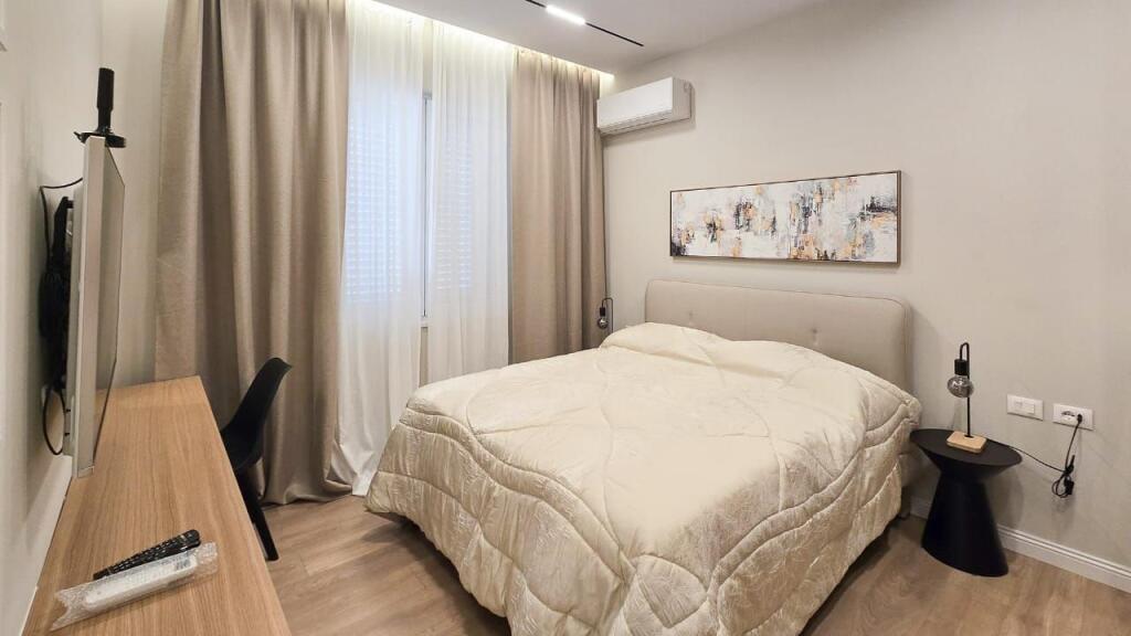 Apartament 1+1 per Qira! Adresa Rruga e Barrikadave