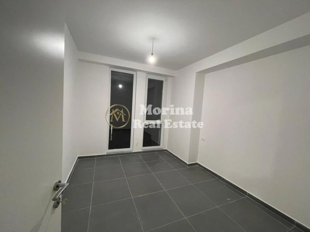 Rent | Apartment 2 + 1 , 5 May Street | 500 €/month