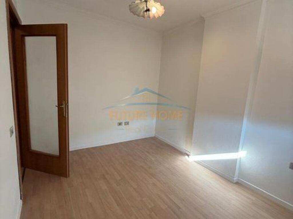Shitet, Apartament 2+1, Selvia, Tirane