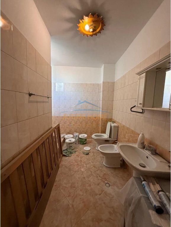 Shitet, Apartament 2+1, Selvia, Tirane