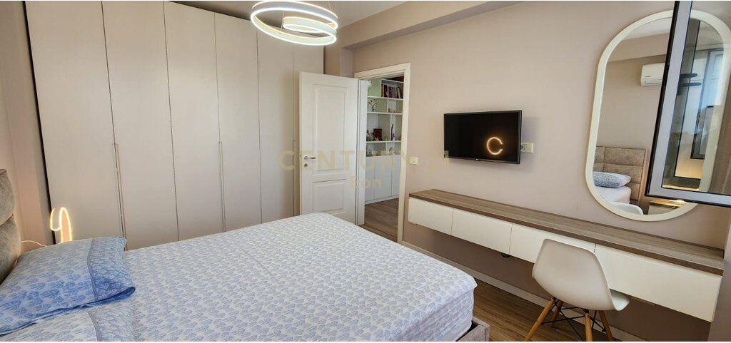 JEPET ME QERA APARTAMENT 1+1 PRANE QENDRES, DURRES !