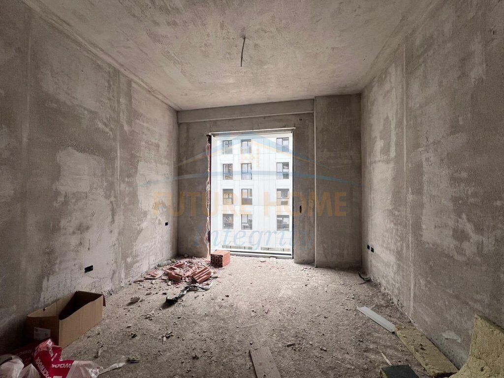 Shitet, Apartament 2+1+2, Rezidenca Porcelan 3, Tiranë.