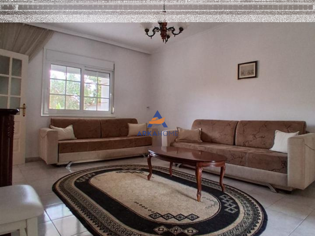 VILLA 3 PIANI IN VENDITA "QUARTIERE MURADIJE VLORE" 450.000 EURO