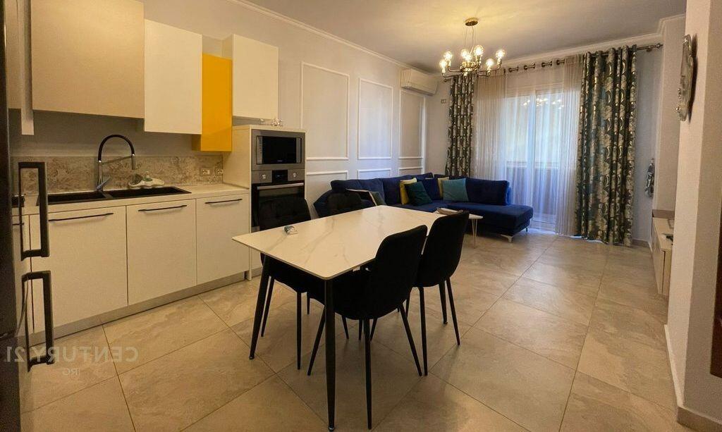 Shitet Apartament 2+1 ne Astir.