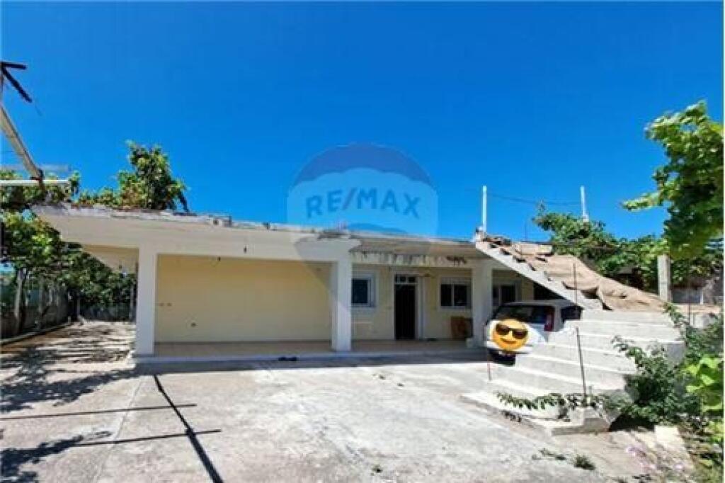 Shtëpi Private me Tarracë në Shitje