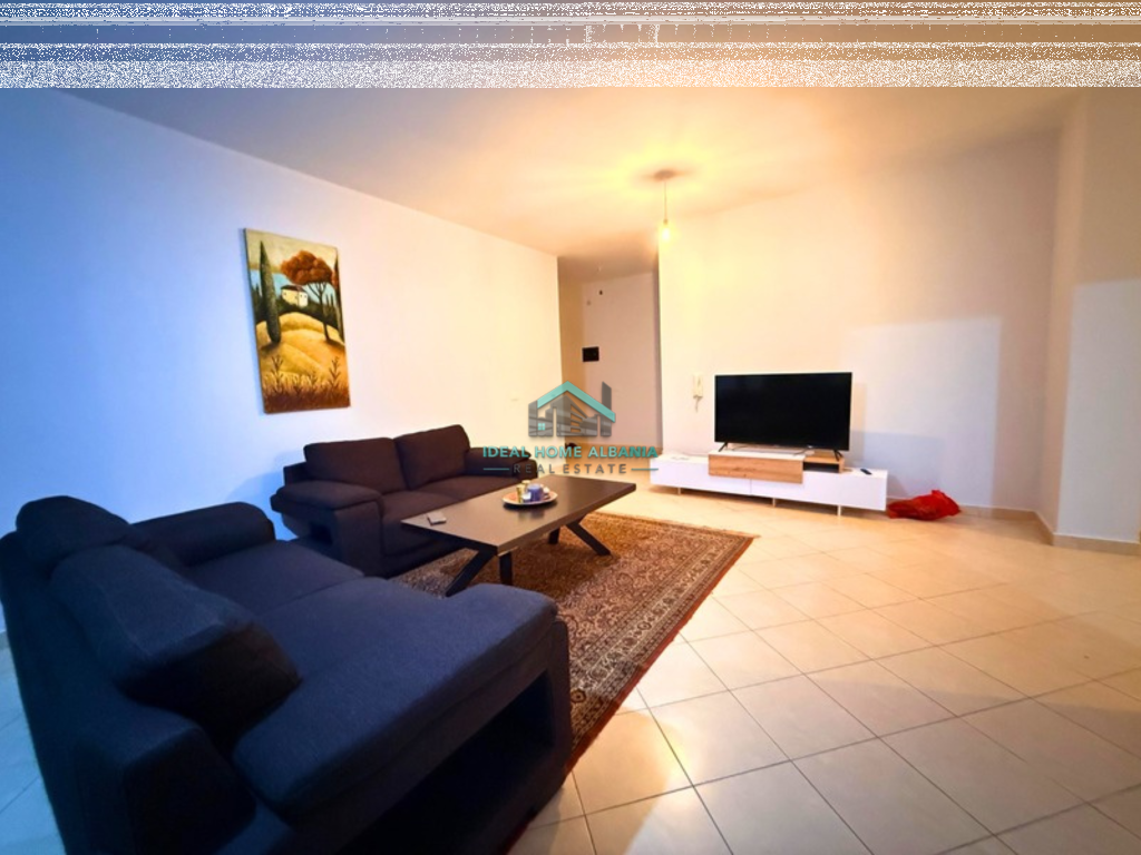 Apartament 2+1 per Shitje Transballkanike Vlore.