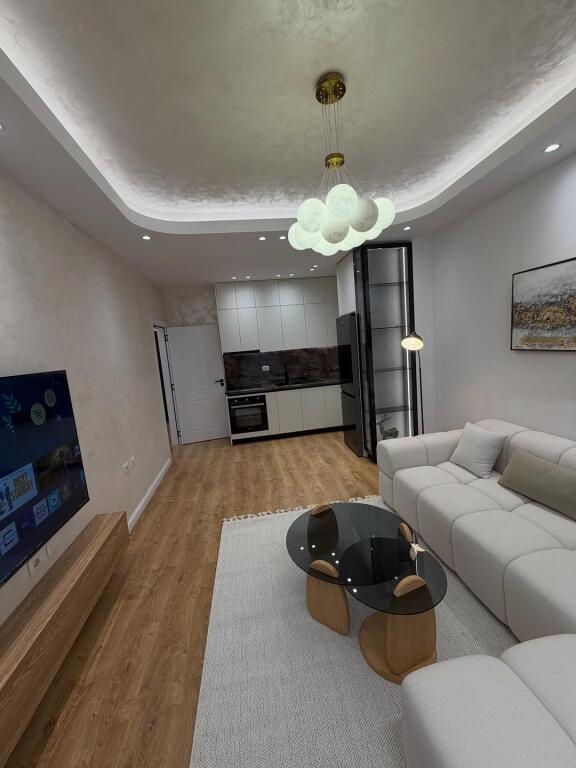 Shitet: Apartament 1+1 Rr. Besim Alla,Misto