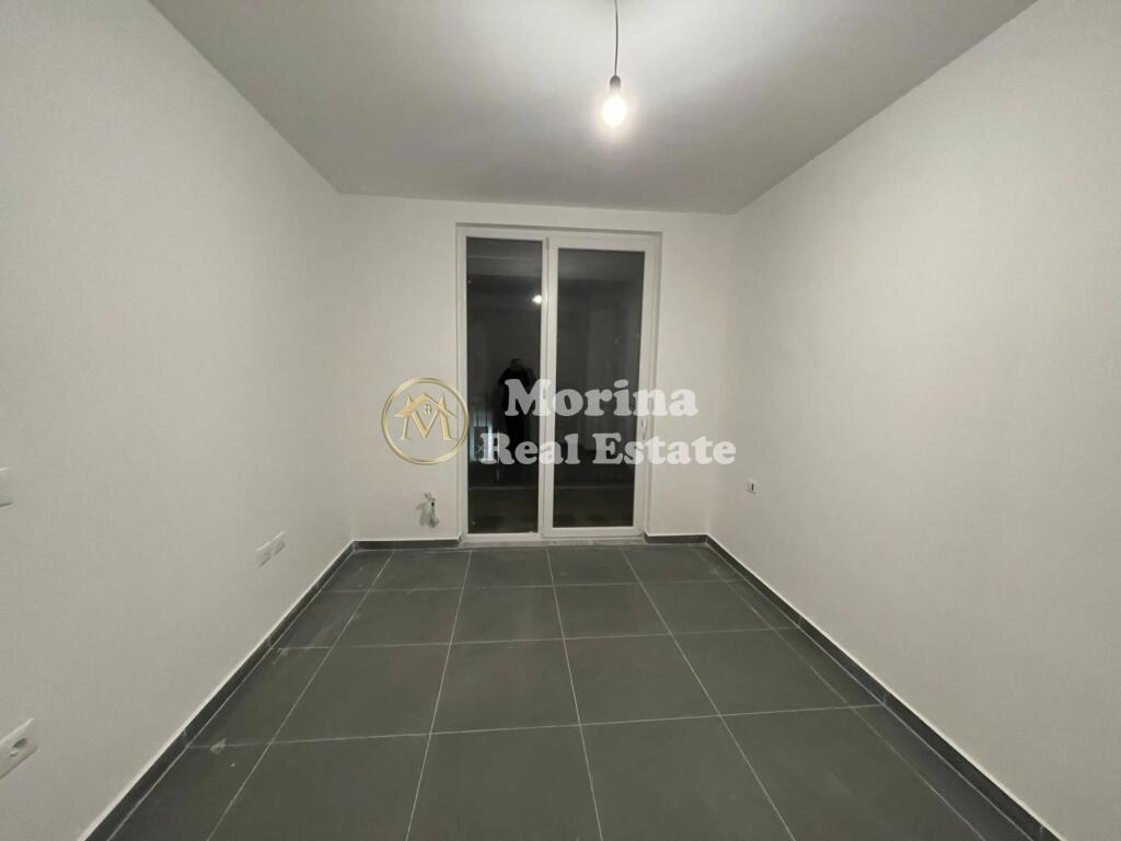 Rent | Apartment 2 + 1 , 5 May Street | 500 €/month