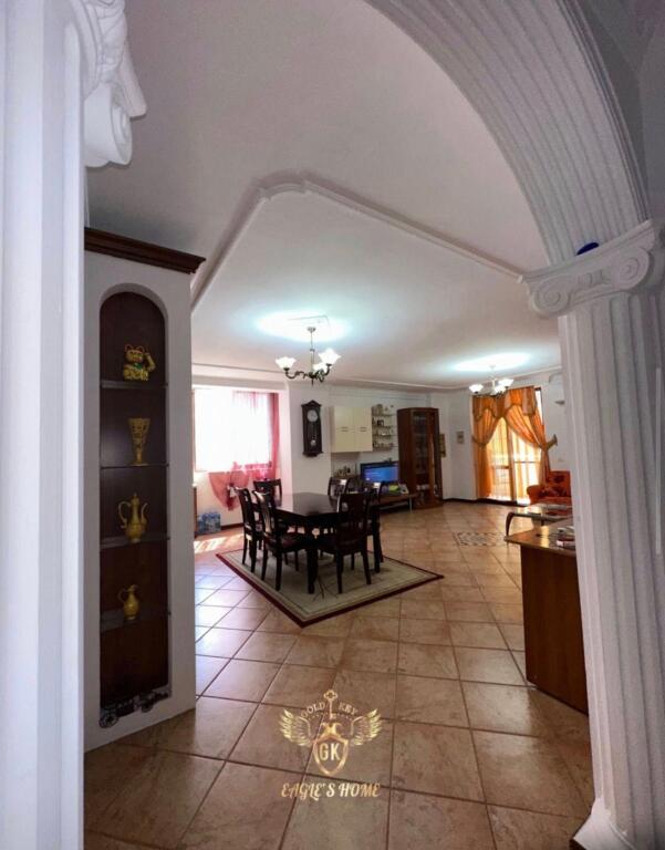 SHITET APARTAMENTI  • 3+1+2 + 2 Ballkone 📍 Adresa: Vollga,Mema House • Sipërfaqja: 154 m²