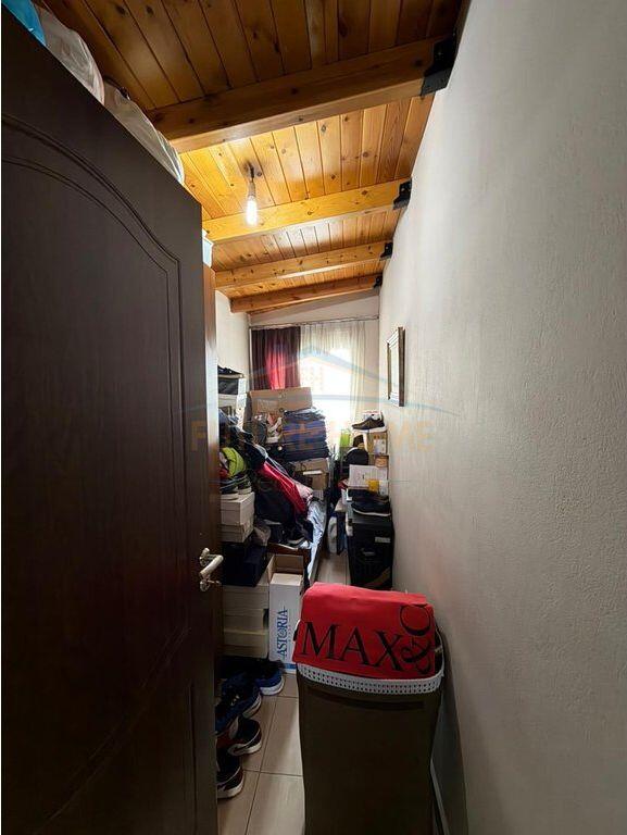 Shitet, Apartament 1+1, Fresk.