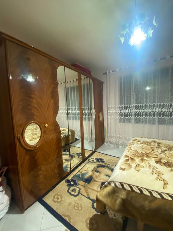 Jepet Me Qera Apartament 2+1+1 Ballkon