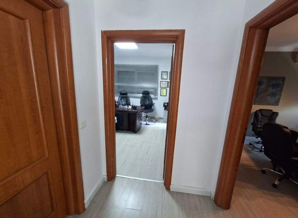 Zyre me qira 📍Prane Gjykates 700 €