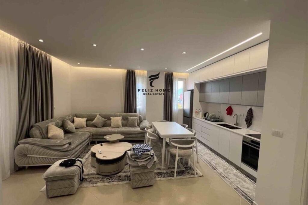 SHITET APARTAMENT 2+1 RRUGA KONFERENCA E PEZES 175.000 EURO