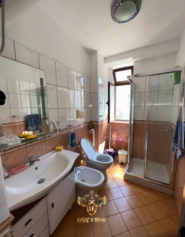 SHITET APARTAMENTI  • 3+1+2 + 2 Ballkone 📍 Adresa: Vollga,Mema House • Sipërfaqja: 154 m²