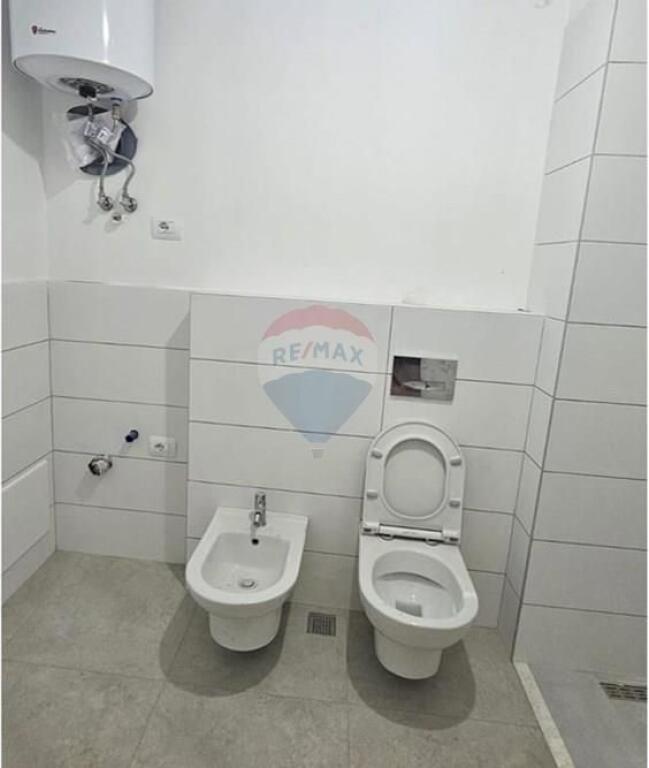 Apartament - Për Shitje - Ambasada Amerikane, Tiranë(ID: 530571009-42)