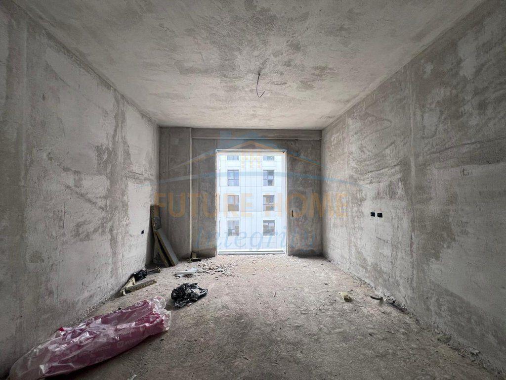 Shitet, Apartament 2+1+2, Rezidenca Porcelan 3, Tiranë.