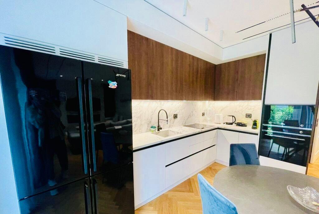 APARTAMENT 2+1+2+ POST PARKIMI, LIQENI I THATË!