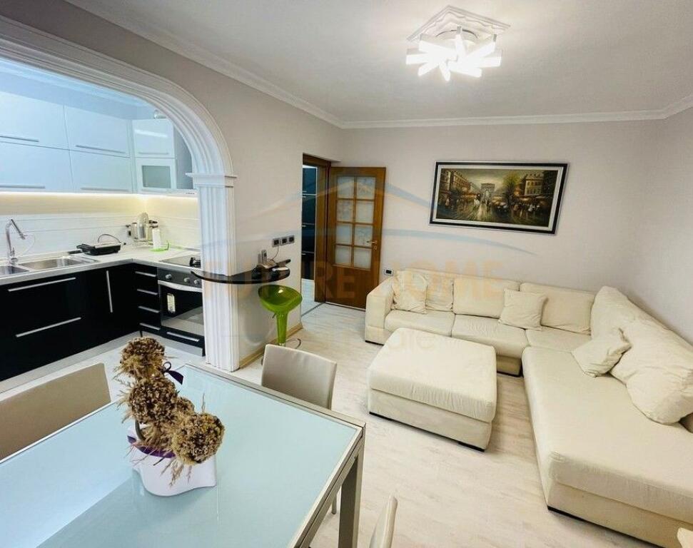 Qira, Apartament 2+1+POST PARKIMI, Bllok, Garda, Tiranë.