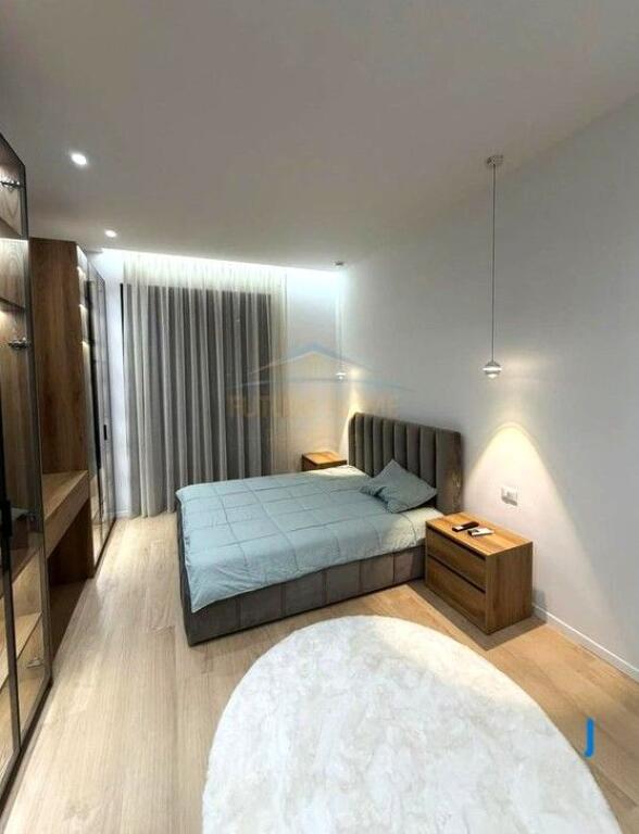 Shitet, Apartament 2+1+2+Post Parkimi, "Kompleksi Delijorgji ", Tiranë