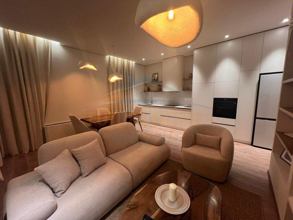 Qera, Apartament 2+1+2+2 Poste Parkimi, Green Valley Residence, Tiranë