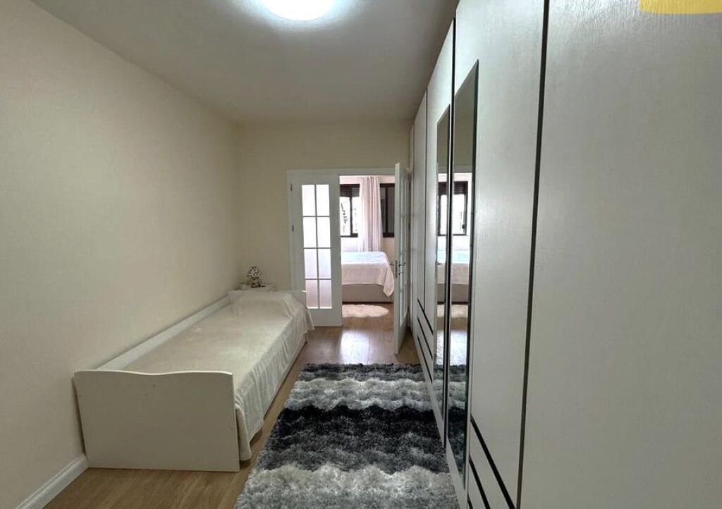 Shitet, Apartament 2+1,Sheshi Willson, Tirane.