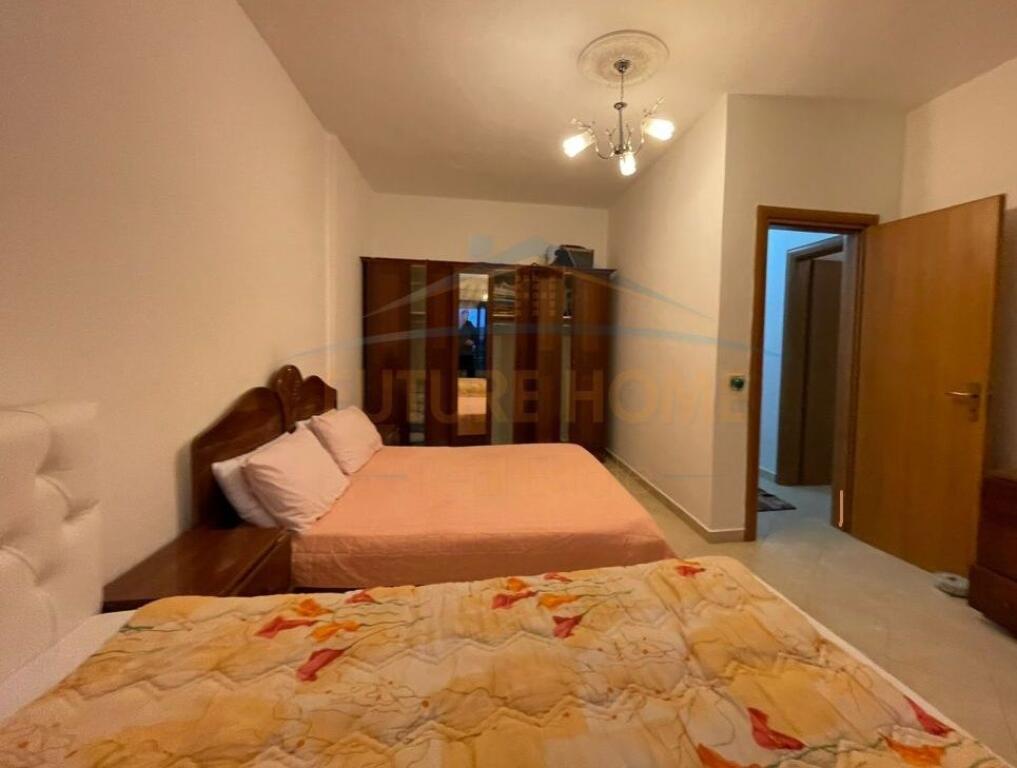 SHITET APARTAMENT 2+1 TEK MALI I ROBIT,GOLEM