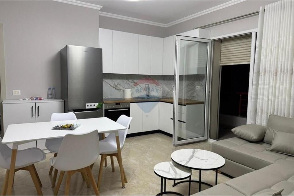 Apartament per qera 1+1 tek Rruga Albanopoli