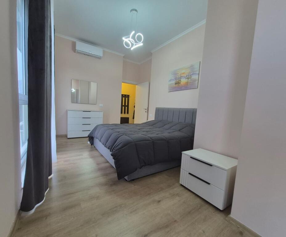 🏠 Jepet me qira apartament 1+1
