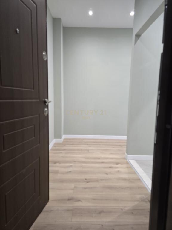 SHITET APARTAMENT 2+1 ME VERANDE NE DURRES ! 130,000 € Sip. Totale  106m2