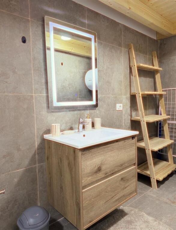 APARTAMENT ME QERA 1+1 RRUGA E DURRESIT 700 EURO