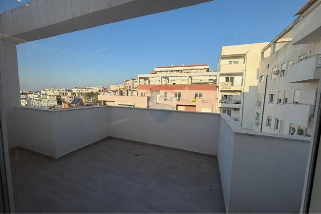 Apartament 2+1 per shitje ne Fresk