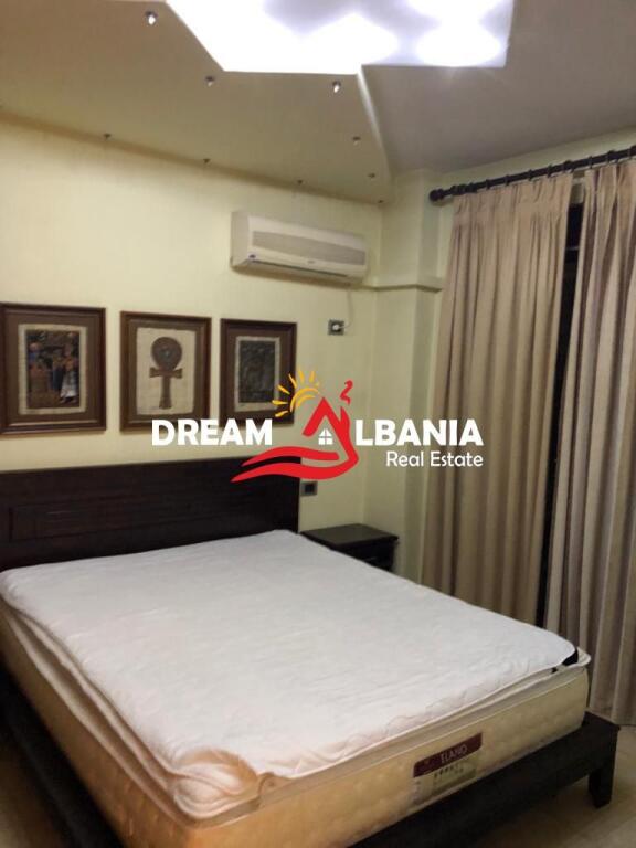 Apartament 3+1 me qera ne zonen e Bllokut prane Fakultetit Juridik ne Tirane (ID 4231317)