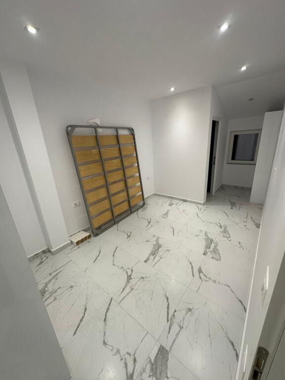 🏡 Apartment 1+1 for Rent 📍 Location: Overpass of the Paris Commune    